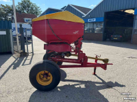 Fertilizer spreader Lely Centerliner SE