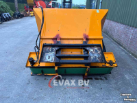 Sawdust spreader for boxes Giant VDB 1000
