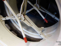Wheels, Tyres, Rims & Dual spacers Molcon 13.6X36 3D30 MOLCON-DUBBELLUCHT 20%