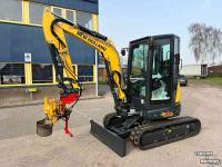 Excavator New Holland E35D graafmachine rupskraan