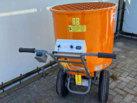 Sawdust spreader for boxes Flingk SE 250 zaagselstrooier