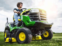 Ride-on mower John Deere zitmaaiers
