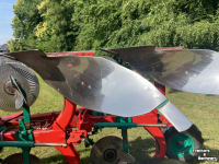Ploughs Kverneland EG100-300-28HD