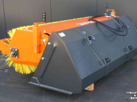 Sweeper Hofstede Bakveegmachine frontlader shovel bak veegmachine compact