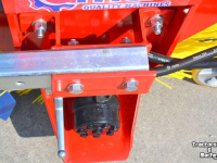 Sweeper Qmac VEEGMACHINE ZIJBORSTEL 600