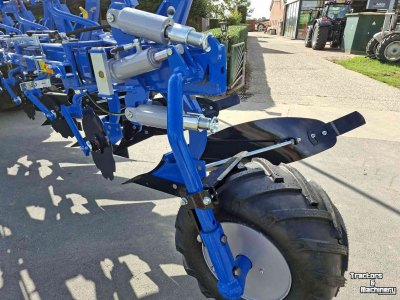 Ploughs Overum Variflex CX 4-schaar XLD rister
