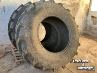Wheels, Tyres, Rims & Dual spacers Galaxy 710/70R38 set nieuwe banden
