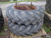 Wheels, Tyres, Rims & Dual spacers Molcon 14,9 x 30