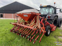 Seed Drill Combination Lely 300-33 en accord pneumatische zaaimachine
