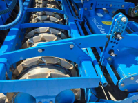 Seed drill Lemken Zirkon 8/300 + Solitair 9/300 DS150