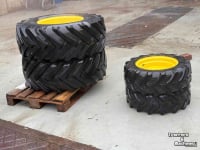 Wheels, Tyres, Rims & Dual spacers BKT TREKKERBANDEN SET T.B.V. JD COMPACTTREKKER