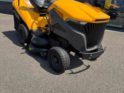 Ride-on mower Stiga Estate