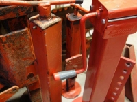 Diverse used spare-parts Trioliet Steunpoten