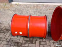 Wheels, Tyres, Rims & Dual spacers Fendt velgen set 18x28 en 23x38