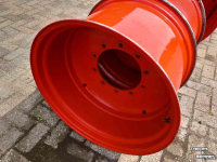 Wheels, Tyres, Rims & Dual spacers Fendt velgen set 18x28 en 23x38