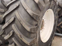 Wheels, Tyres, Rims & Dual spacers New Holland 800/65R32 Michelin XM28