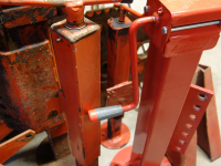 Diverse used spare-parts Trioliet TRIOLIET TRIOLIET STEUNPOTEN