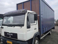Truck MAN LE 8. 140 vrachtwagen