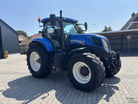 Tractor New Holland T7.210 AutoCommand. Fronthef, Vooras vering. 40km eco