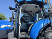 Tractor New Holland T7.210 AutoCommand. Fronthef, Vooras vering. 40km eco