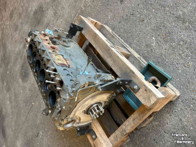 Used parts for tractors Fendt 818 - (7100 uur)