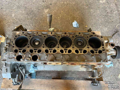 Used parts for tractors Fendt 818 - (7100 uur)