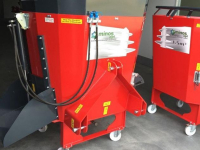 Self-propelled feed mixer Kramer MINOS compacte voer mengwagen