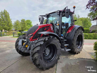 Tractor Valtra N175