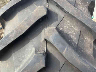 Wheels, Tyres, Rims & Dual spacers Trelleborg IF 710/70R42 TM1000 90%