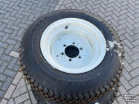 Wheels, Tyres, Rims & Dual spacers New Holland 33x12.50-16.5 +23x8.50-12 Boomer 25 gazon banden