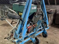 Inter-row cultivator  Onderzaaimachine schoffelmachine mais