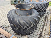 Wheels, Tyres, Rims & Dual spacers Alliance Dubbellucht set Achter 20.8R42, voor 16.9-28