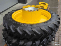 Wheels, Tyres, Rims & Dual spacers Volvo 270/95R36