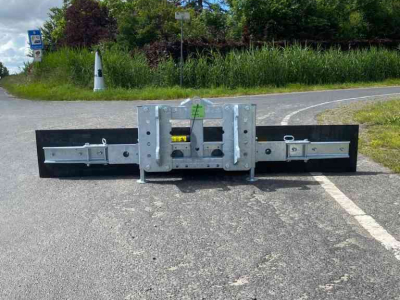 Rubber yard scraper Zocon 1.90m en 2.70m Eurotrac / Giant