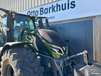 Tractor Valtra Q225