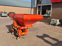 Fertilizer spreader Kuhn MDS 701 KUNSTMESSTROOIER