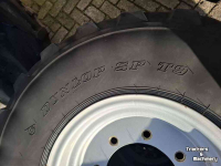 Wheels, Tyres, Rims & Dual spacers Dunlop 405/70R18 SP T9
