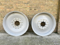 Wheels, Tyres, Rims & Dual spacers  W10R38