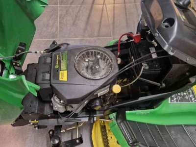 Ride-on mower John Deere X300R