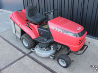 Ride-on mower Honda HF2213S zitmaaier maaitrekker gazonmaaier
