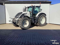 Tractor Valtra T154D