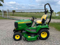 Ride-on mower John Deere X940 Zitmaaier