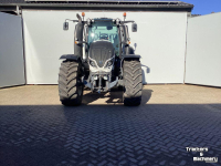 Tractor Valtra T154D