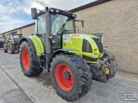 Tractor Claas Arion 530