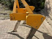 Deep subsoiler Rumptstad 3 poot in V - vorm.