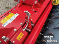 Rotary Harrow Kverneland rotorkopeg H-series 300, pakkerwals en hef