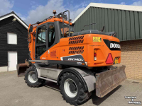 Excavator mobile Doosan DX140w-5