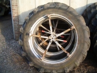 Wheels, Tyres, Rims & Dual spacers  13.6 x 38