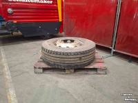Wheels, Tyres, Rims & Dual spacers Bridgestone 315/70R22.5 M749