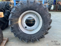 Wheels, Tyres, Rims & Dual spacers Trelleborg TM800 650/65R38 en 540/65R28 Banden